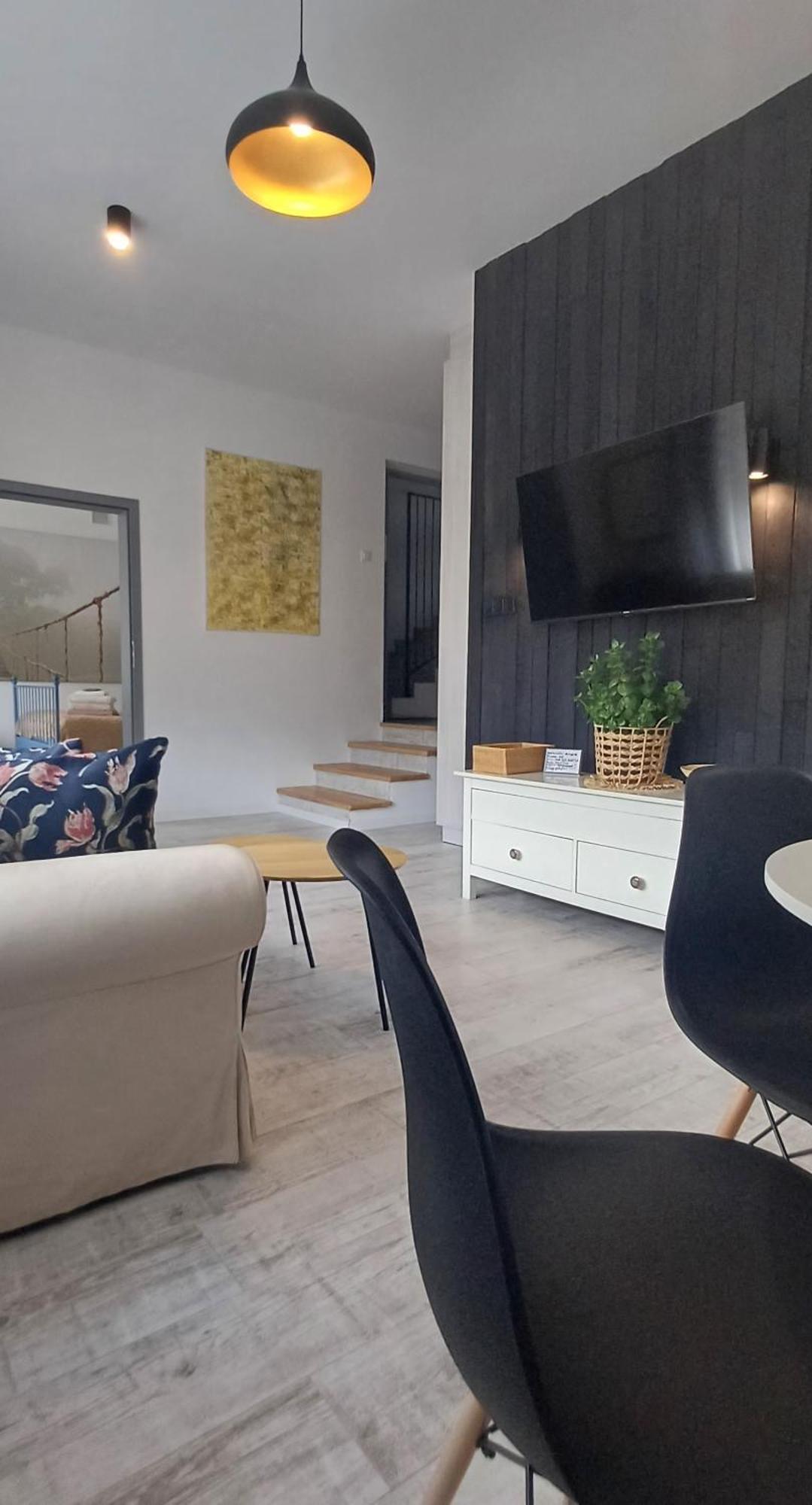 Apartament Fajny Kat Ustrzyki Dolne Exterior foto
